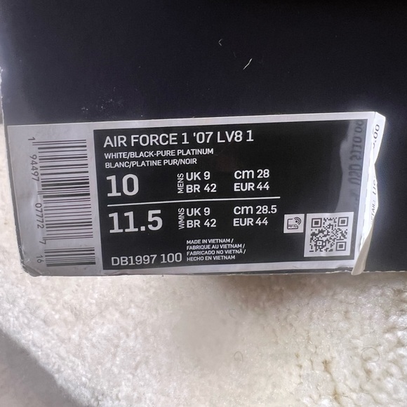 Air Force 1 W/Wolf Grey - Picture 6 of 6